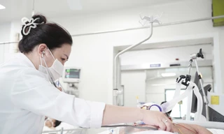 Liên tiếp cấp cứu tai nạn giao thông, ngộ độc trong 4 ngày lễ