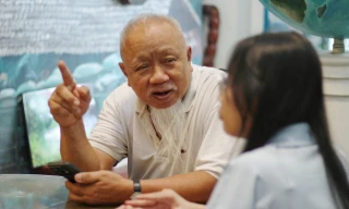 Ông Quang xây dựng Không gian văn hóa Hồ Chí Minh với mong muốn tạo môi trường cho giới trẻ học tập và nghiên cứu về Bác. “Cần phải có phương pháp phù hợp để khuyến khích các bạn trẻ đào sâu, hứng thú hơn về lịch sử”- ông bày tỏ. Ngoài ra, Không gian văn hóa Hồ Chí Minh mở cửa tự do, đón tiếp nhiều đoàn khách tham quan và trải nghiệm.