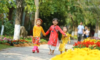 Bác sĩ nhi khoa ‘bật mí’ cách giúp trẻ khỏe suốt kỳ nghỉ Tết