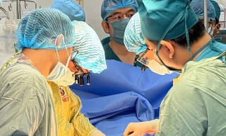 Tự điều trị vỡ tử cung, nữ bệnh nhân suýt mất mạng