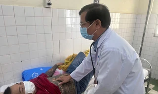 Viêm tụy cấp vì lịch nhậu tiệc tất niên dày đặc