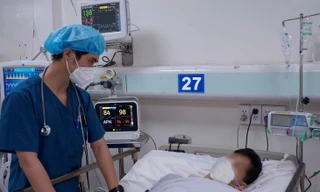 Uống rượu ngâm thuốc, người đàn ông nhiễm phải chất cực độc 