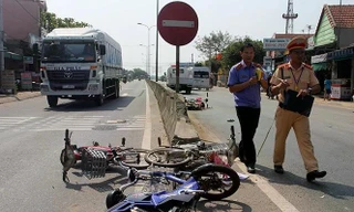 Báo động tai nạn giao thông ở trẻ em đi xe đạp điện