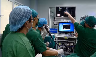 Dị vật trong phế quản, bác sĩ chẩn đoán nhầm là... viêm phổi