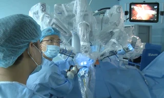 Phẫu thuật bằng robot chữa khỏi ung thư tiền liệt tuyến