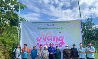 Sinh viên Đà Nẵng mang niềm vui đến người dân vùng cao