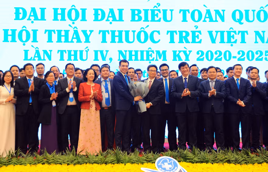 Tiến sĩ Hà Anh Đức làm Chủ tịch T.Ư Hội Thầy thuốc trẻ Việt Nam