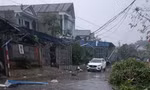 Nhiều nhà bị tốc mái, ô tô vỡ kính do mưa đá, giông lốc ở Thái Nguyên 