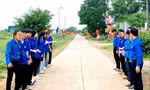 Xã biên giới Đắk Lắk ‘đổi’ hoa chúc mừng Đại hội Đảng thành quà tặng học sinh nghèo