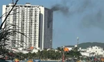Đang cháy chung cư ở Nha Trang