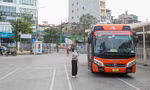 Hà Nội chiều 29 Tết: Lặng lẽ những chuyến xe cuối cùng