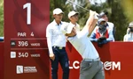 Golfer Đỗ Dương Gia Minh độc chiếm bảng nam, Lê Chúc An và Thân Bảo Nghi cùng dẫn đầu bảng nữ