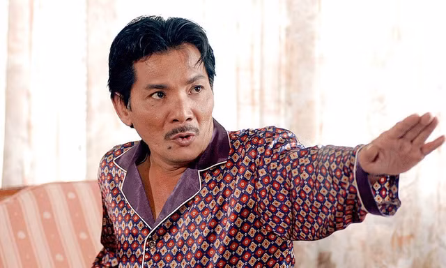 Thương Tín chìm trong tuyệt vọng, rồi cố bơi ngược dòng