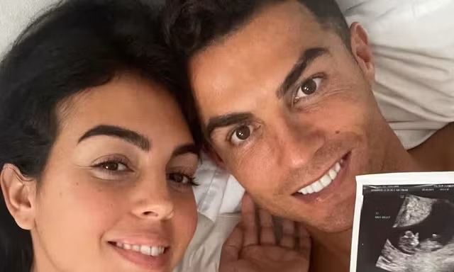 Thời điểm Ronaldo cưới 