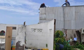 Sạt lở giữa đêm, 5 căn nhà ở Cà Mau bị sông 'nuốt chửng'