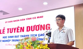Hai thủ khoa vùng quê Cà Mau chia sẻ giấc mơ đại học