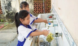 Không để học sinh phải 'sợ' nhà vệ sinh trường học