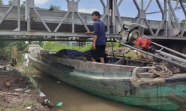  Làm cầu đường bộ quên tính cho đường thủy, ghe tàu bị chặn lối