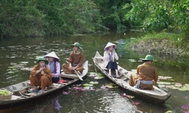 Khách du lịch miền Tây tăng mạnh 