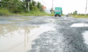 Điều chỉnh dự án 11km đường làm 6 năm chưa xong Cà Mau
