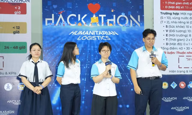 Teen Phổ thông Năng khiếu - chuyên Quốc học Huế trở thành "kiến trúc sư nhân đạo"