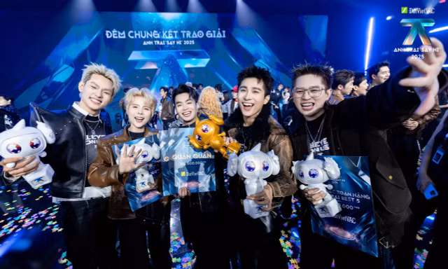 Fan tranh cãi về thời lượng lên sóng và kết quả Chung kết Anh Trai "Say Hi" 2025