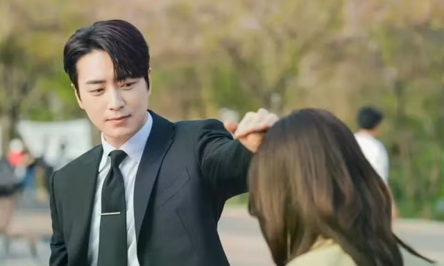 Tháng 8 gọi tên 4 chòm sao may mắn: Cơ hội ùa tới, thành quả cũng theo sau