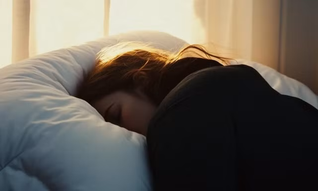 Giấc ngủ kém có thể khiến não lão hóa nhanh hơn