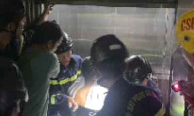 Giải cứu nhân viên y tế và 2 bệnh nhân mắc kẹt trong thang máy bệnh viện ở Đà Nẵng