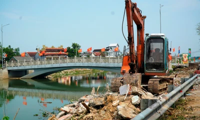 Thi công trở lại dự án thoát lũ 85 tỷ đồng bị nghẽn do 1 hộ dân ‘án ngữ’ mặt bằng