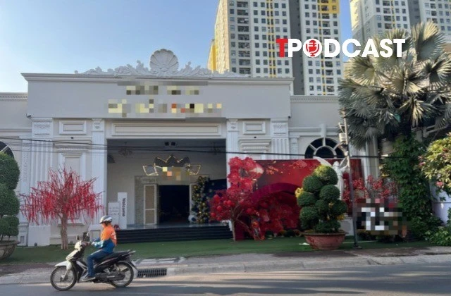 NÓNG 2/2: Xác định nguyên nhân nữ công nhân đang hát trong tiệc tất niên bất ngờ gục xuống, tử vong