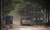 Hà Nội: Người dân ‘ngộp thở vì bụi công trình bao vây phố Tân Mỹ