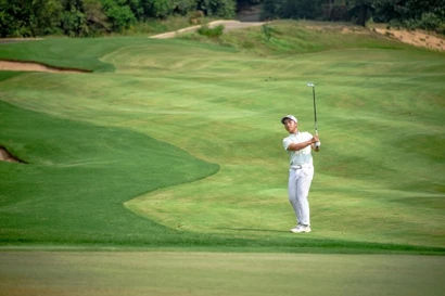 Amer Ari Invitational 2026: Nguyễn Anh Minh vào top 10, Koivun phá kỷ lục Tiger Woods