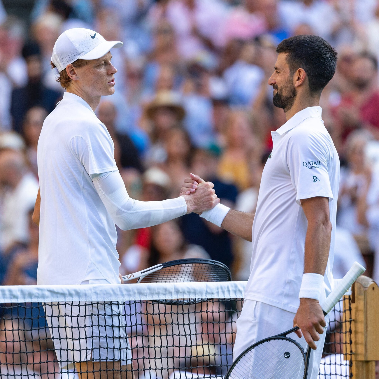 Jannik Sinner "hủy diệt" huyền thoại Novak Djokovic trong 3 set. gvm6i-mwoaadrpe.jpg