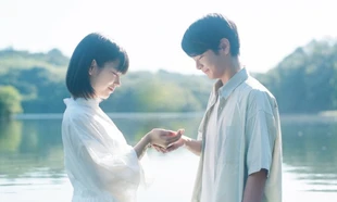 Vẻ đẹp của tình yêu chính là sống trọn vẹn trong từng khoảnh khắc 