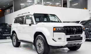 Toyota Land Cruiser Prado .