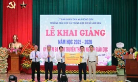 LPBank trao 300 xe đạp cho học sinh nghèo tỉnh Phú Thọ nhân dịp khai giảng