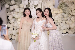 Dàn Hoa - Á hậu khoe nhan sắc rực rỡ tại tiệc mừng đám cưới Hoa hậu Đỗ Thị Hà
