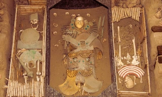 Phát hiện ngôi mộ 2.500 năm tuổi mở ra kho báu còn hoàn toàn nguyên vẹn