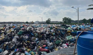 Vĩnh Long đối thoại với dân chặn xe vào bãi rác