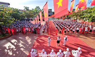 Hải Phòng răn đe xử lý nghiêm hiệu trưởng nếu để 'lạm thu' đầu năm học