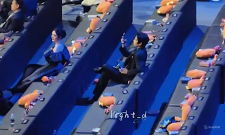 Nghệ sĩ bỏ về sớm tại lễ trao giải