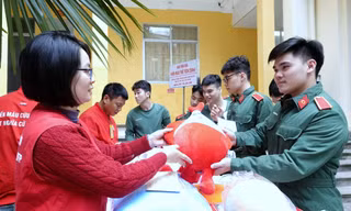 Người trẻ Học viện Quân y lan tỏa tinh thần ‘sống như những đóa hoa’