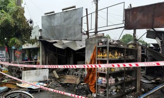 7 sạp hàng và 2 ki-ốt bị thiêu rụi trong vụ cháy chợ Xuân Thới Sơn 