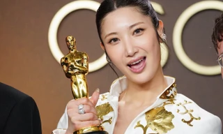 Cú lội ngược dòng của giọng hát bị chối bỏ