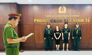Nhóm buôn lậu vàng trị giá hàng chục tỷ đồng sa lưới khi qua sân bay Tân Sơn Nhất