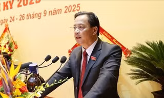 Đoàn chủ tịch Đại hội đại biểu Đảng bộ tỉnh Lạng Sơn lần thứ XVIII. 