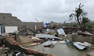 Bão số 10 suy yếu thành áp thấp, gió giật cấp 9 