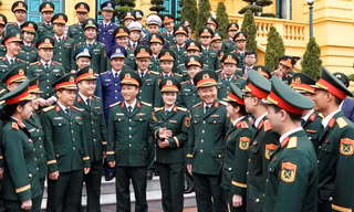 Gương mặt trẻ tiêu biểu toàn quân thăm 'địa chỉ đỏ' đặc biệt