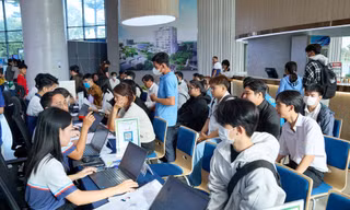 Chưa nhập học, nhiều trường đã "vội" tuyển bổ sung